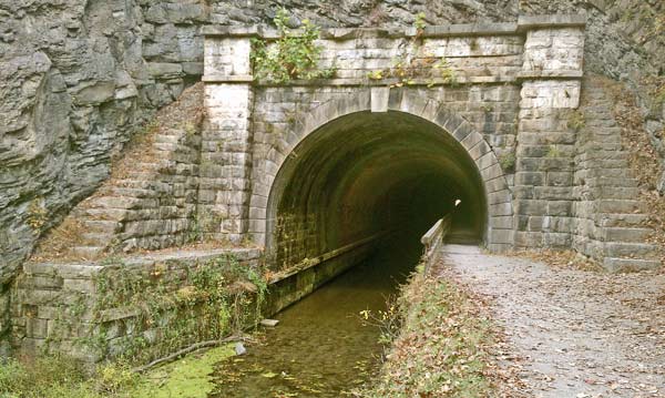Paw Paw Tunnel